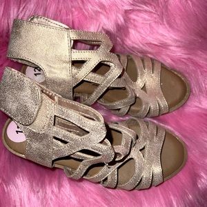 Size 12 kids sandels